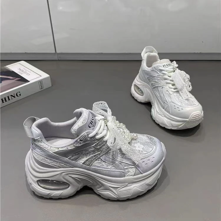 3785-MGG2025新款水钻韩版厚底珍珠蕾丝带网面透气运动鞋