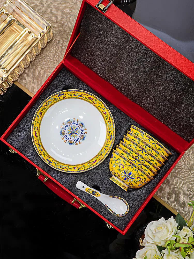帝王黄珐琅彩缠枝莲餐具套装（带礼盒）231