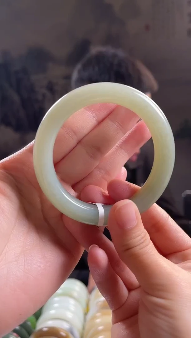 未镶嵌手镯和田玉52-58圈口仅一只