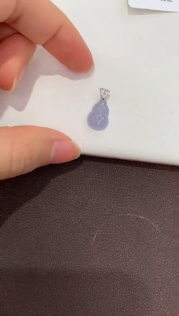 翡翠18K金镶嵌颈饰天然缅甸a货翡翠