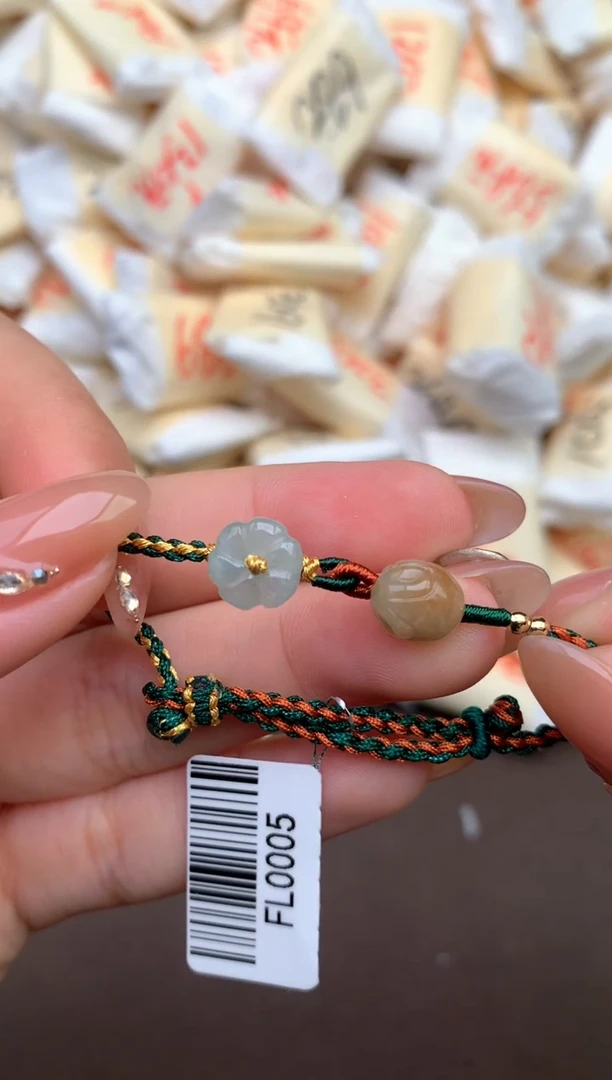 【闪购商品】翡翠手绳未镶嵌— 32