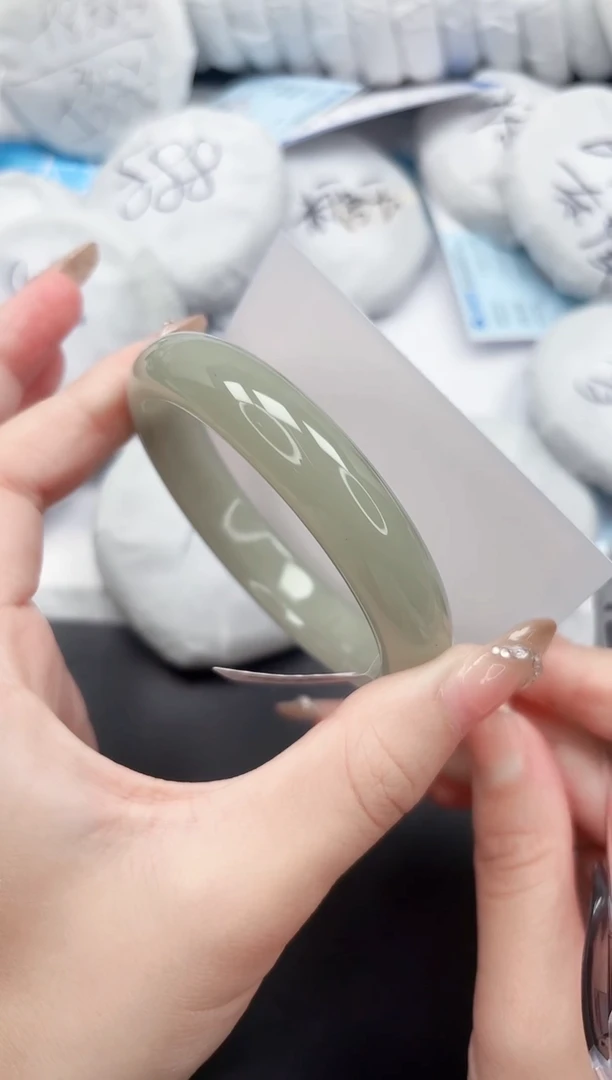 石英质玉手镯未镶嵌98-58.6DG