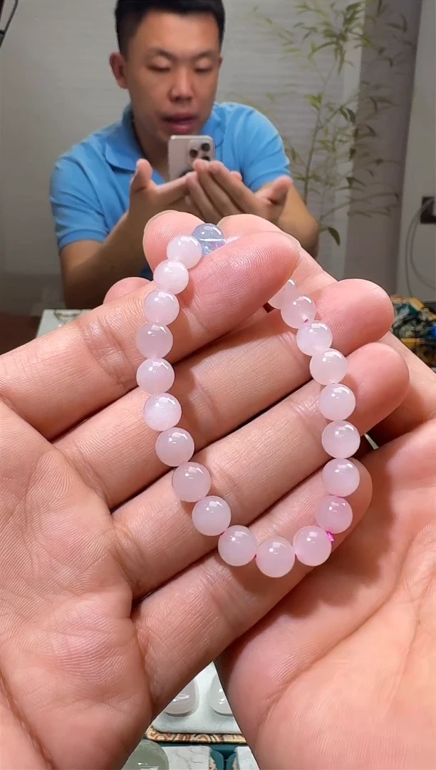 和田玉未镶嵌颈饰8mm藕粉手串