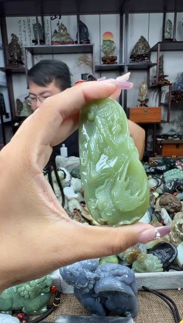 未镶嵌和田玉把件1