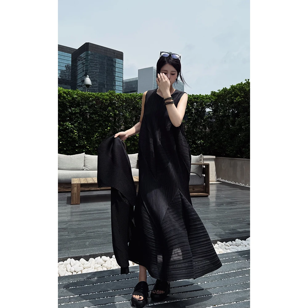 LA CALLA三宅系列 三宅结构连衣裙OY-AY5990 不可熨烫