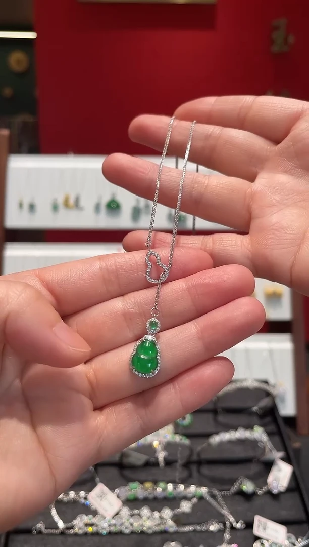 颈饰银S925镶嵌翡翠翡翠葫芦