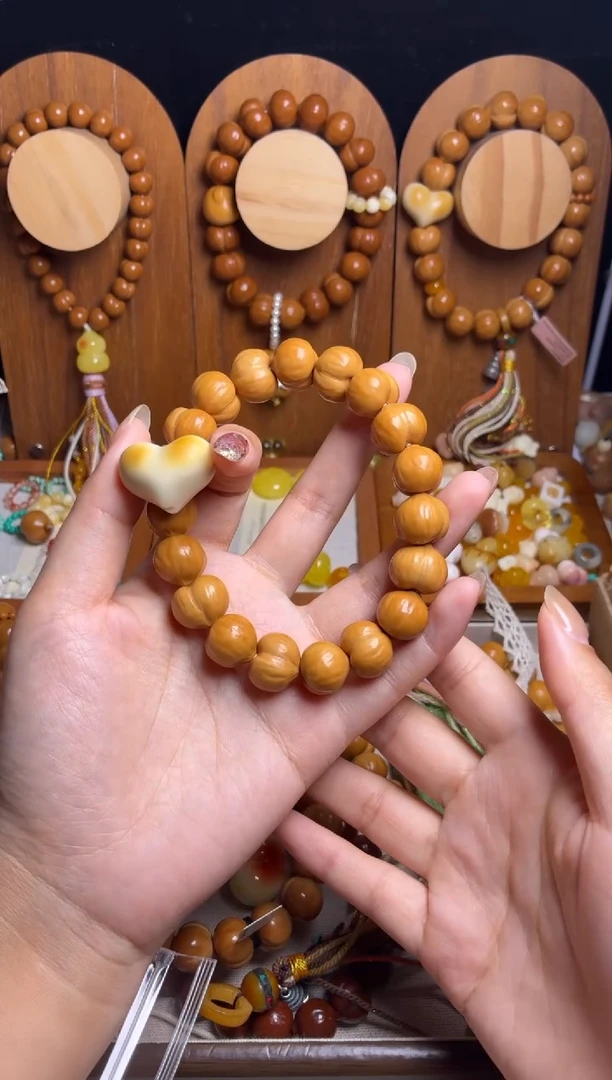 手串猴头核桃眼****：全品聚宝盆爱心手串