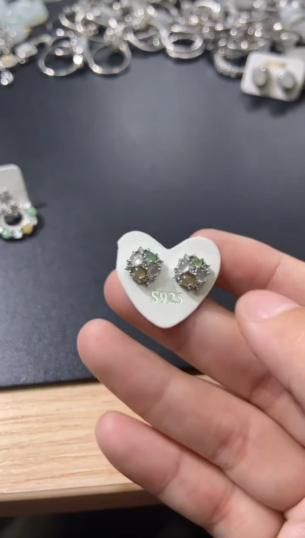 未镶嵌翡翠耳饰天然翡翠A货44