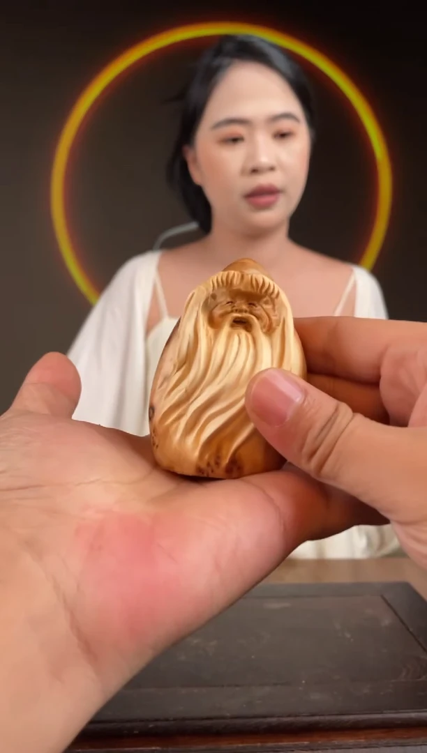 柏木（崖柏）手工摆件,先抢先得! 编号:160