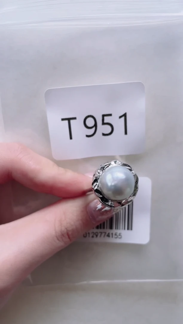 银S925镶嵌海水珍珠戒指T951