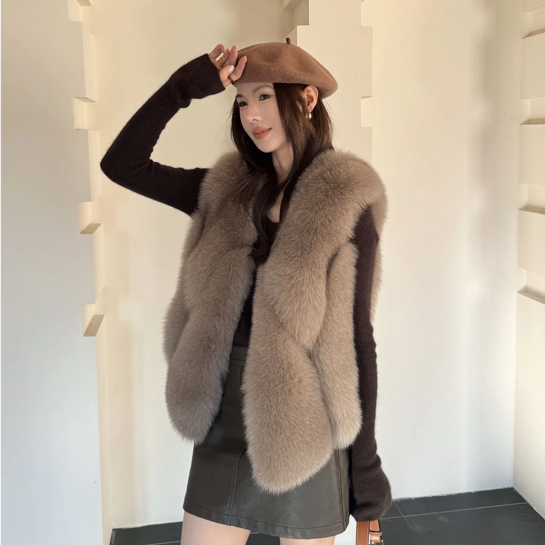 海宁新款整皮狐狸毛马甲真皮真毛短款女装时尚皮草外套显瘦坎肩