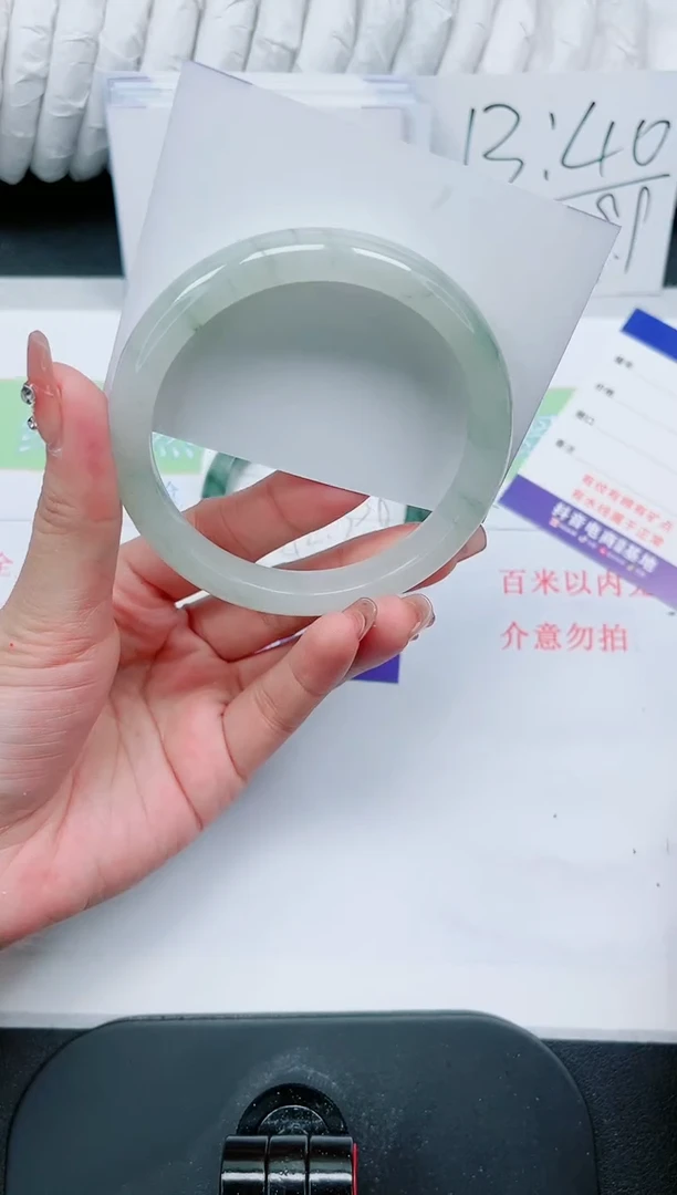 【闪购商品】石英质玉手镯未镶嵌334