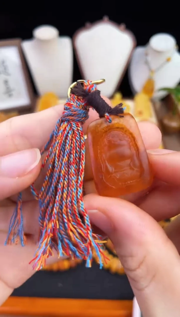 琥珀未镶嵌珠宝奇石柒月