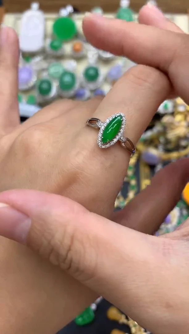 翡翠戒指18K金镶嵌366-中国好珍宝