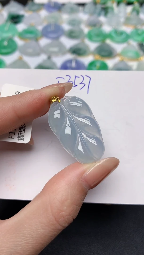 颈饰18K金镶嵌翡翠天然缅甸A货翡翠百元以上9元证书费自理