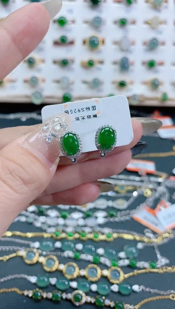 银S925镶嵌翡翠耳饰天然翡翠