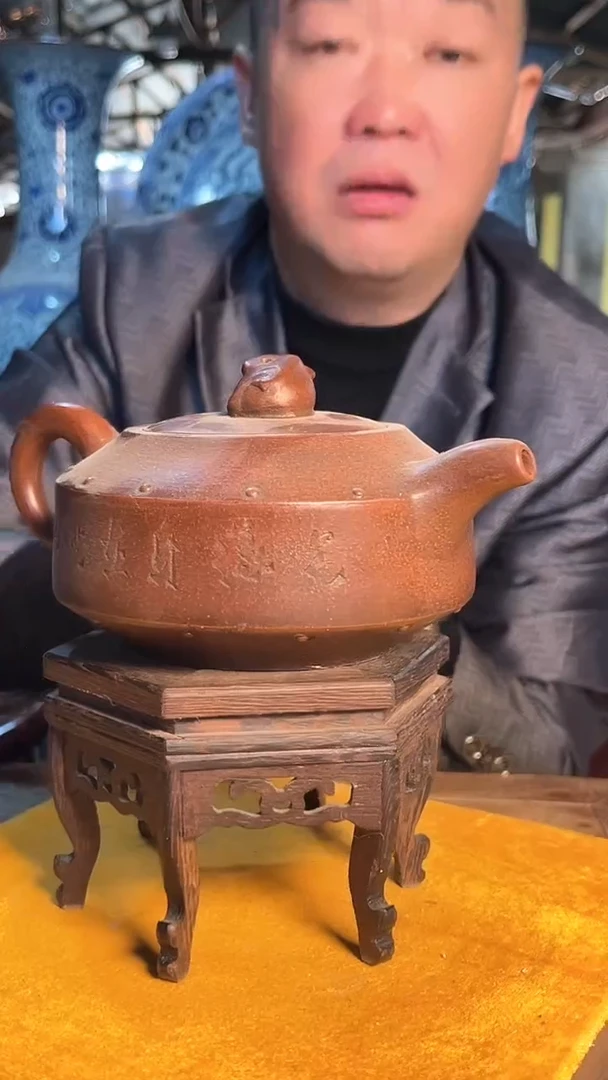 【闪购商品】紫砂茶壶555F现代工艺品一个