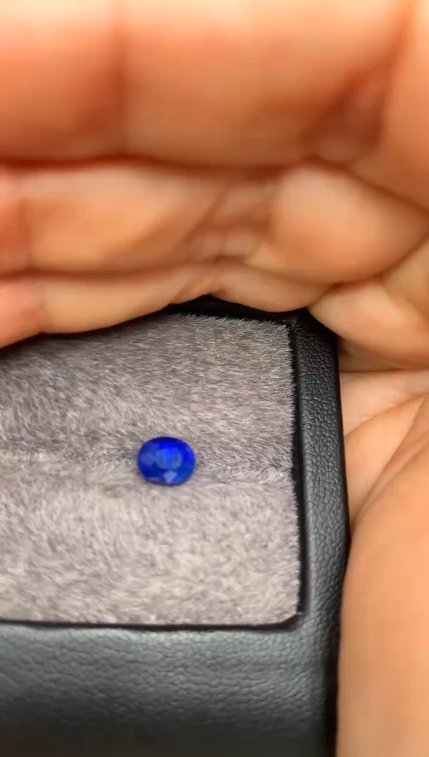 【闪购商品】定制蓝宝石裸石未镶嵌椭圆型 矢车菊 1.33ct