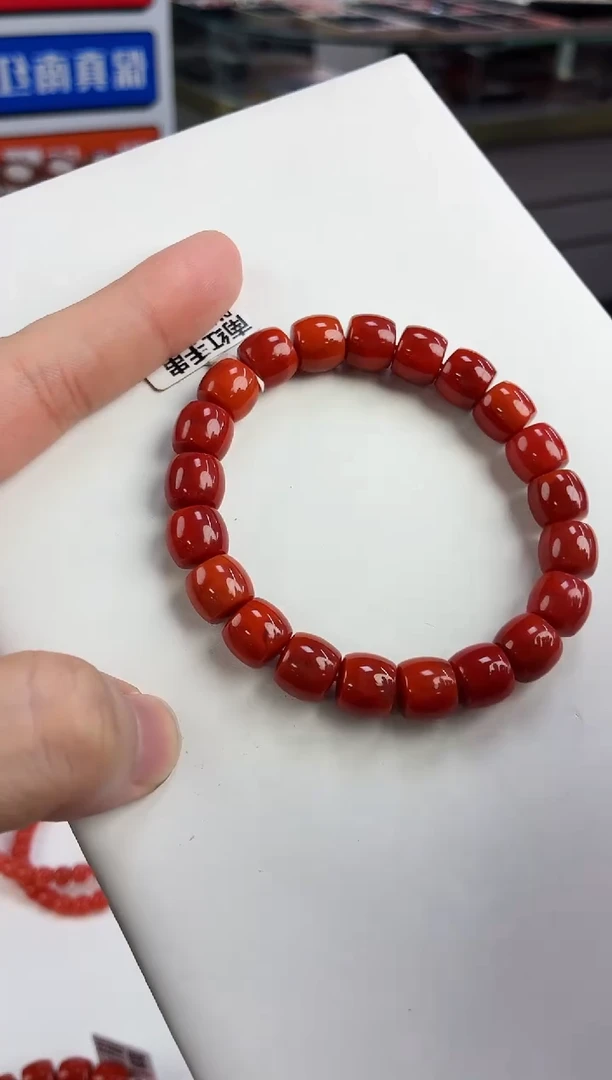 未镶嵌瓦西直切手串10*南红玛瑙李*杋一个/条