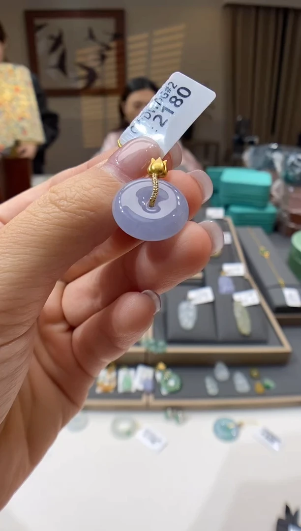 【闪购商品】翡翠颈饰18K金镶嵌平安扣