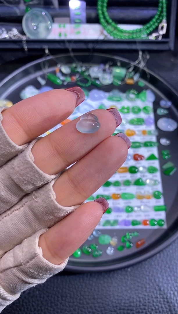 未镶嵌挂件翡翠葫芦