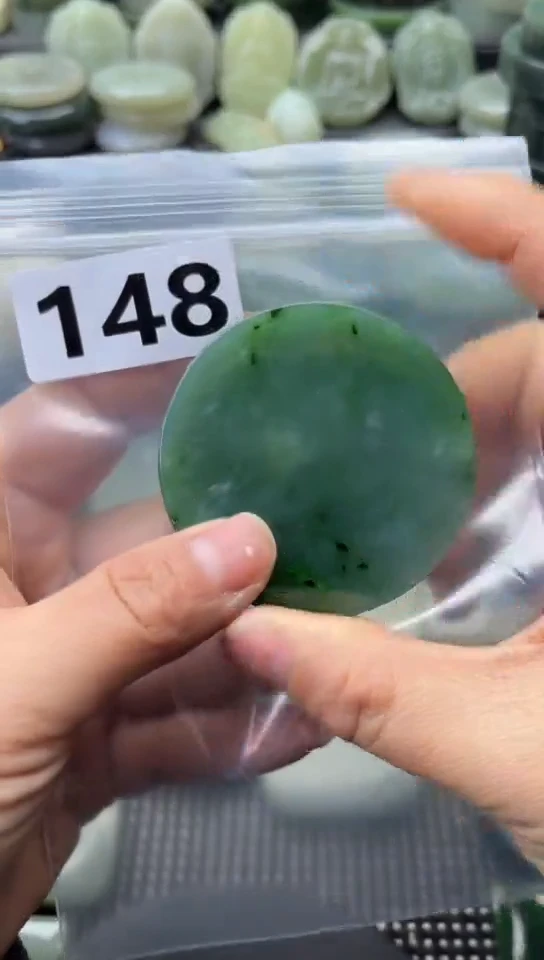 未镶嵌和田玉珠宝半成品镯芯