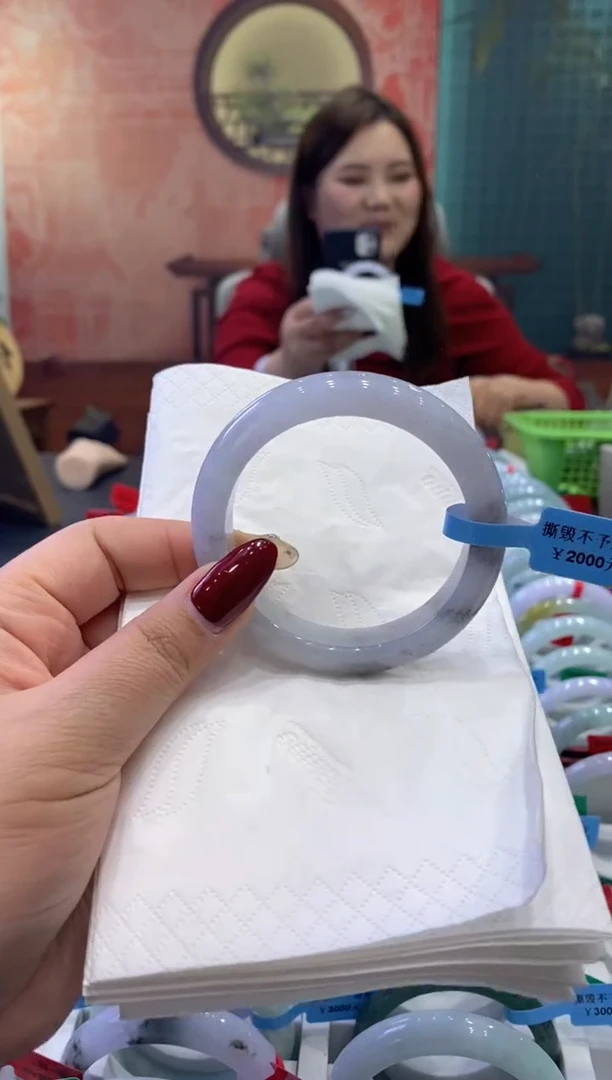 【闪购商品】翡翠手镯未镶嵌多人000128