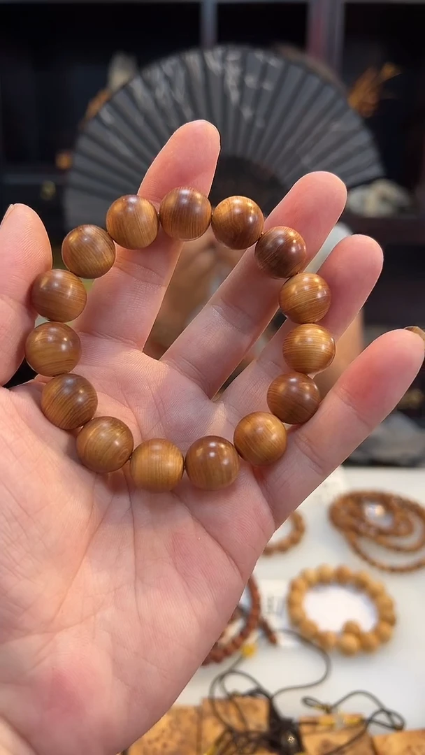 15黑油精品圆珠太行太行