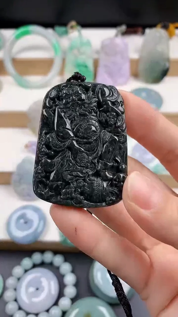 颈饰未镶嵌翡翠天然翡翠吊坠挂件