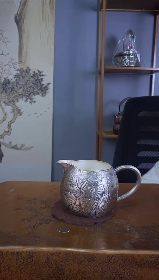 不二银工荷花公杯