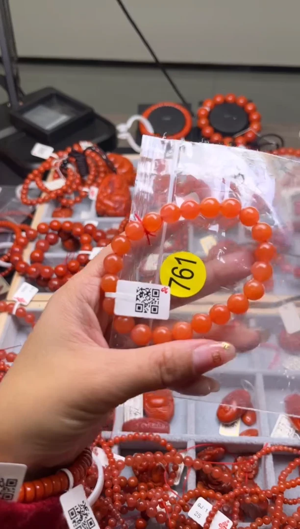 【闪购商品】南红玛瑙珠宝奇石未镶嵌761-8+