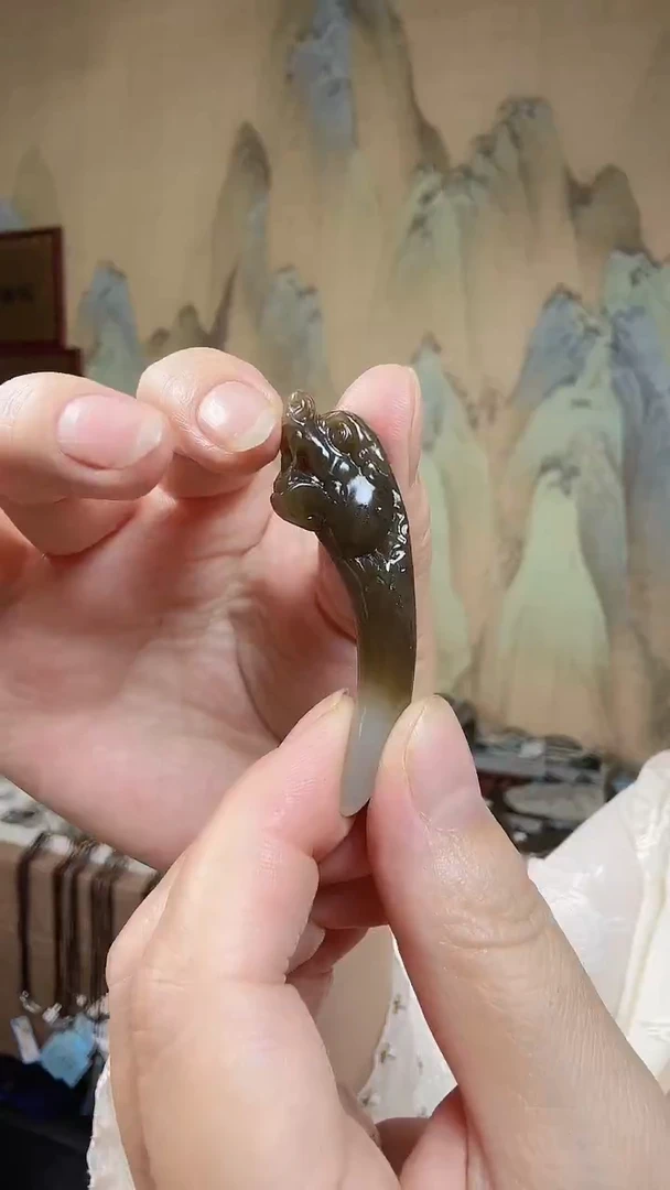 颈饰未镶嵌和田玉.
