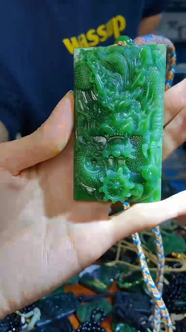 未镶嵌和田玉挂件1