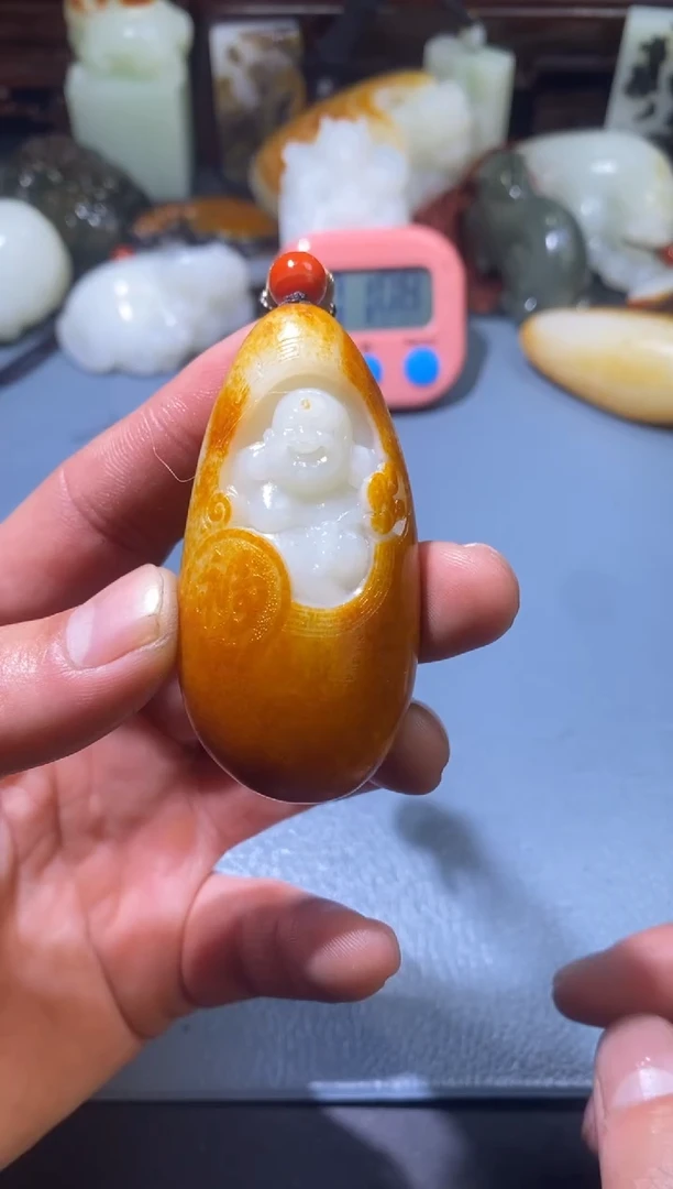 未镶嵌和田玉挂件杨****.和田玉