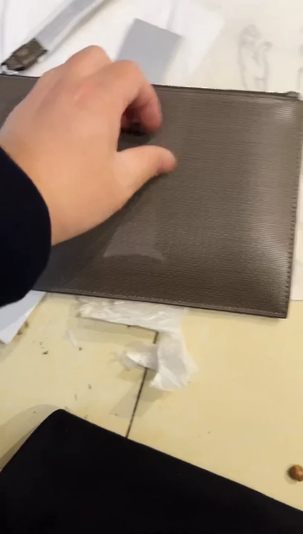 头层牛皮390品牌男包清货中(不要卡单，理性消费）