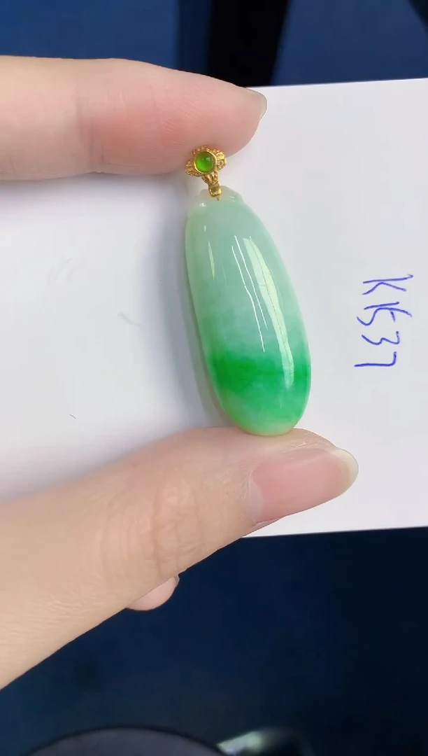 颈饰未镶嵌翡翠天然翡翠缅甸A货
