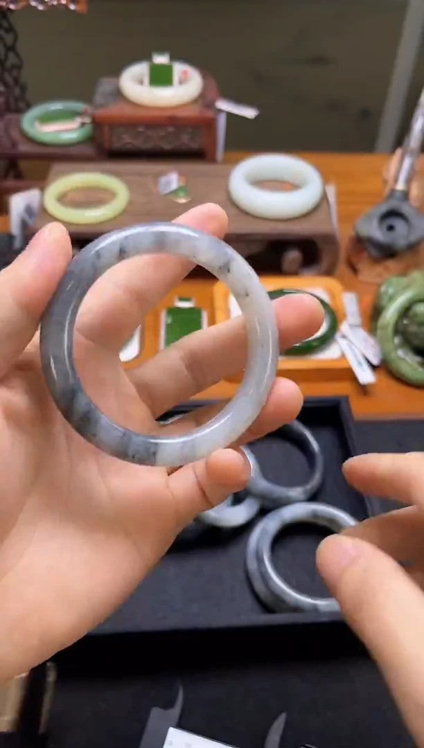 未镶嵌手镯和田玉墨玉青花 57圈 3