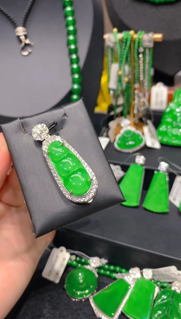 颈饰银S925镶嵌翡翠33一季