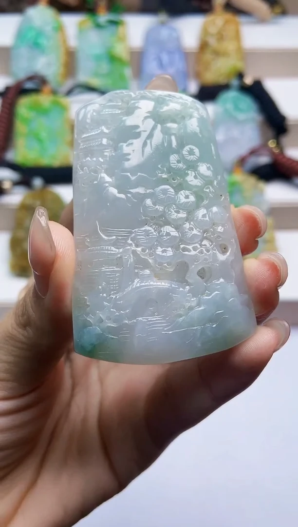 颈饰未镶嵌翡翠翡翠A货