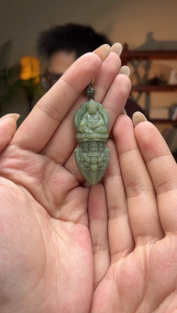 吊坠(不含链)未镶嵌和田玉沙枣青