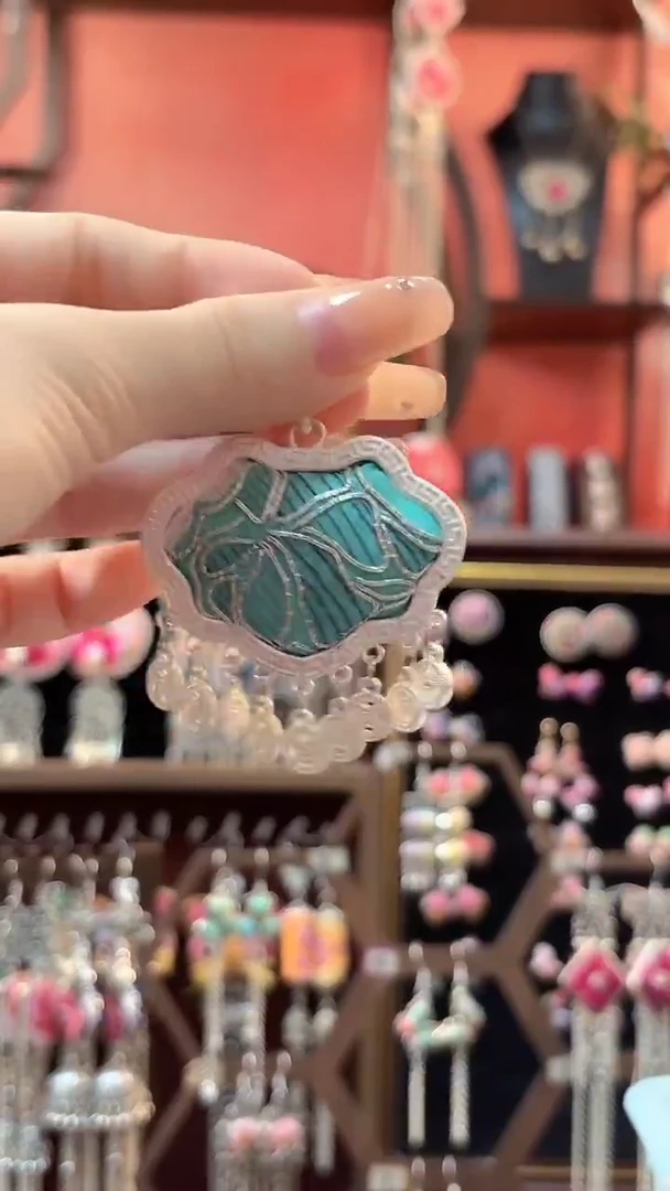 织绣云织谣民族风精美饰品   84