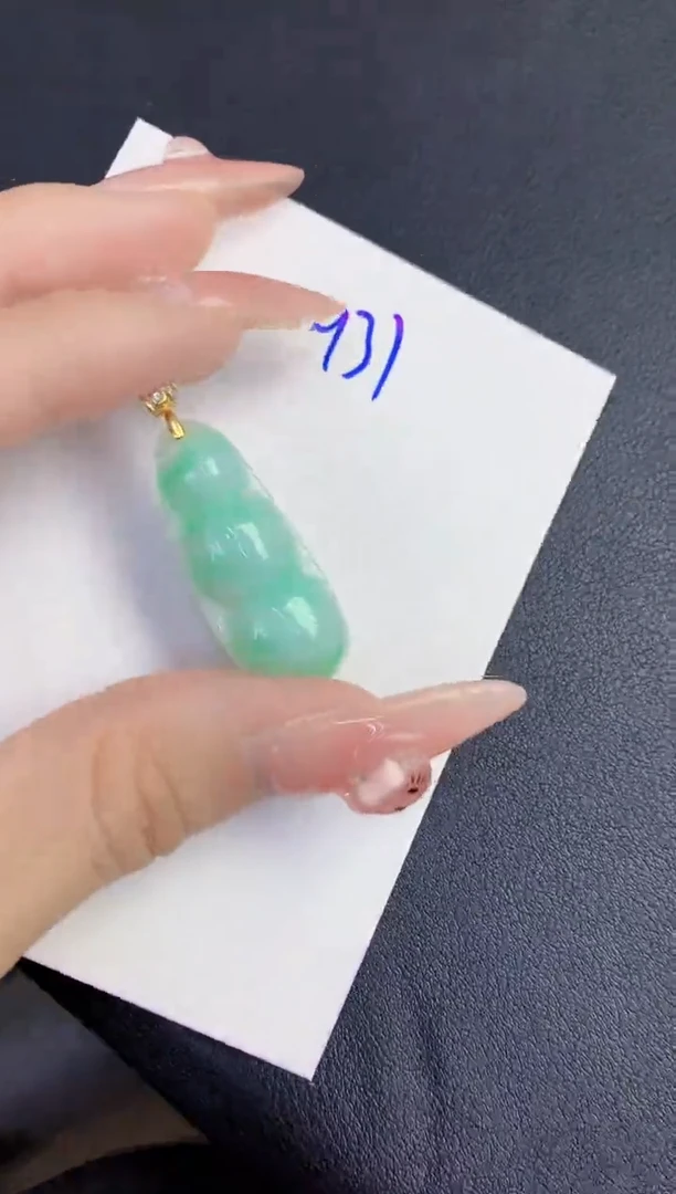 颈饰未镶嵌翡翠缅甸天然翡翠A货
