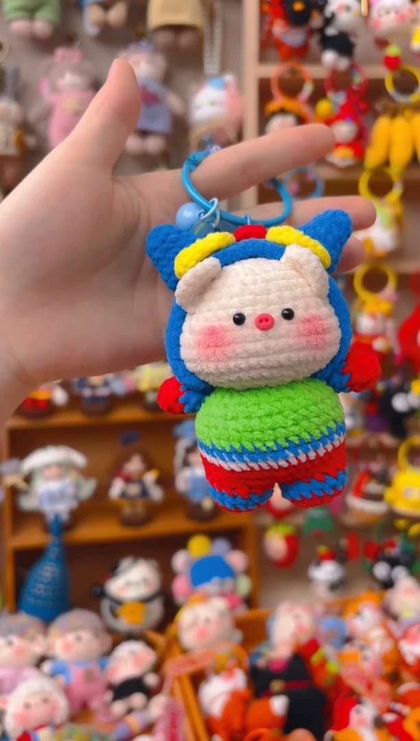 K****Q纯手工制作毛线钩织成品动感超人小猪