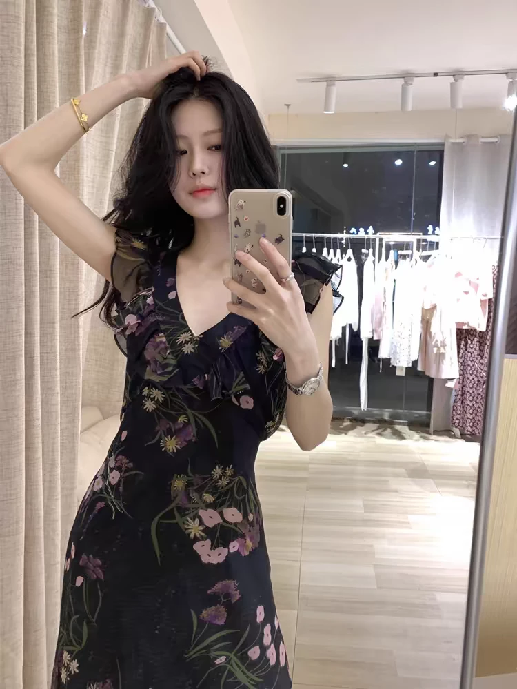 设计感法式荷叶边碎花连衣裙女夏季新款风情万种复古气质显瘦长裙