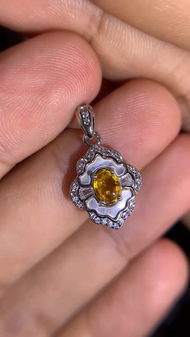 蓝宝石吊坠银S925镶嵌天然