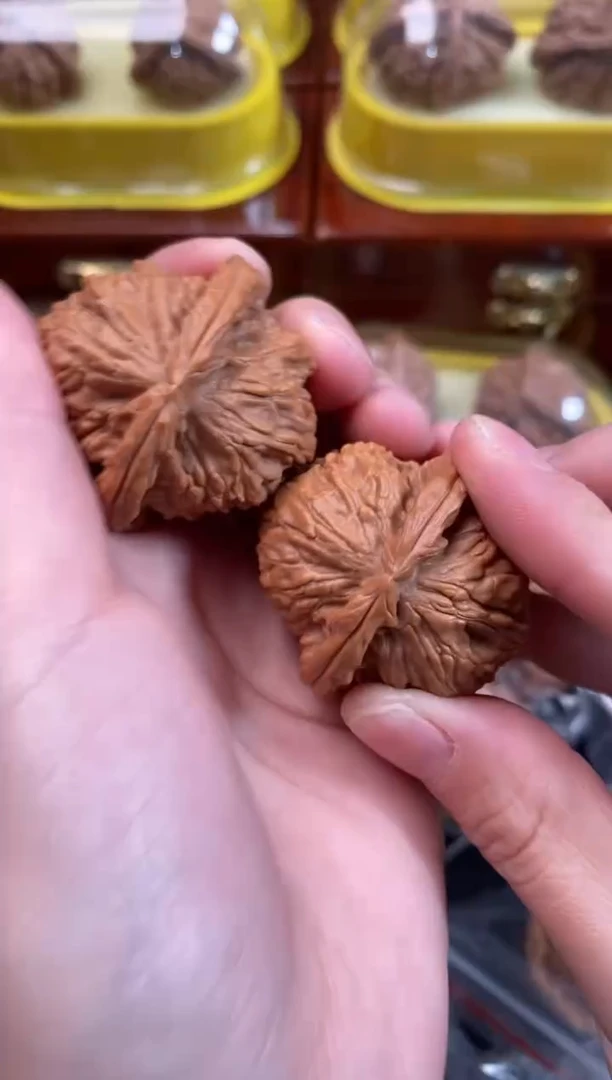 把件文玩核桃白狮子38尺s460