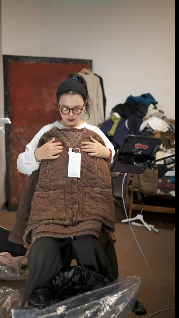 常规炒色亚麻棉服外套
