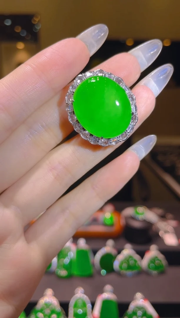 翡翠18K金镶嵌吊坠(不含链)A33