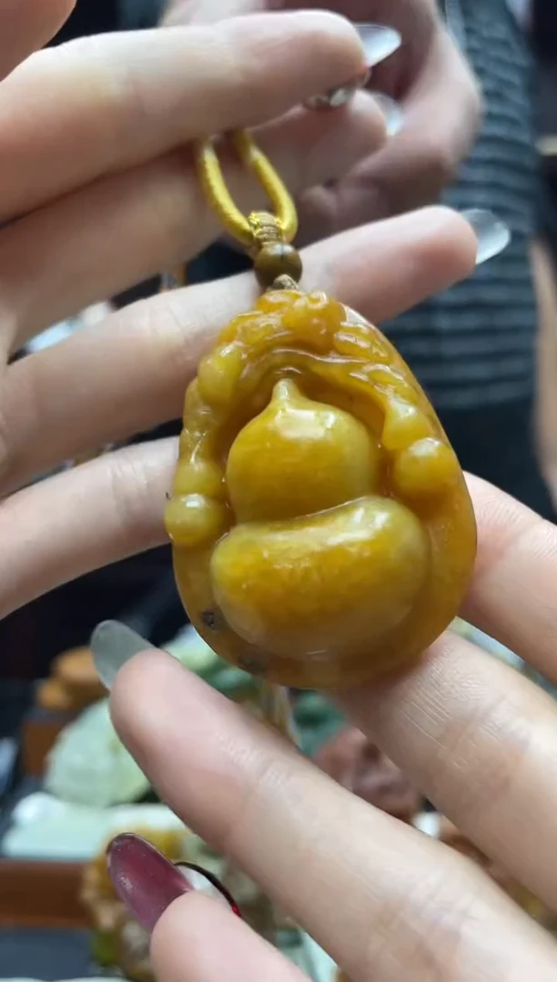 未镶嵌岫玉吊坠·