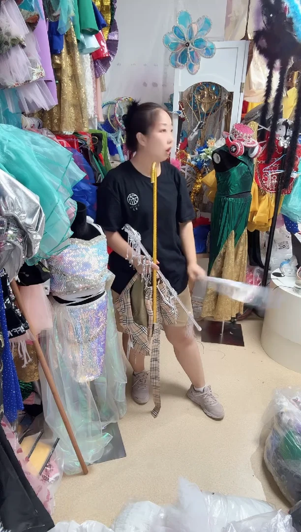 143  拐杖 金色  40米 加流苏